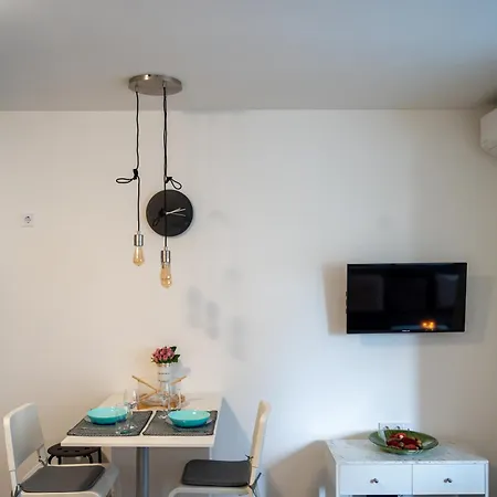 Bright In The Center Appartement *