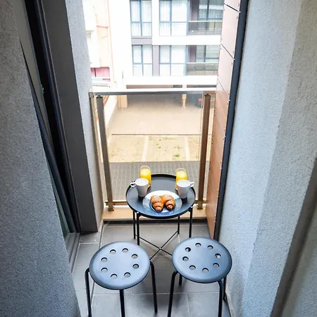 Bright In The Center Appartement *